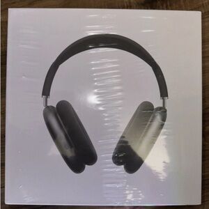 Apple AirPods Max with Smart Case STILL SEALED black